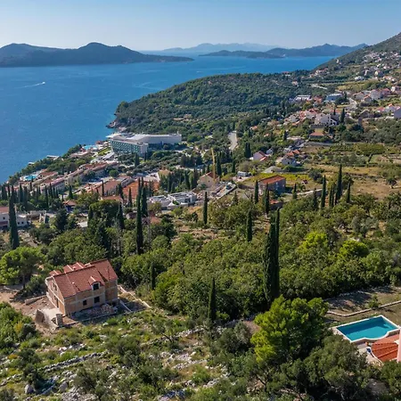 Gorgeous In With Kitchen Holiday home Orasac